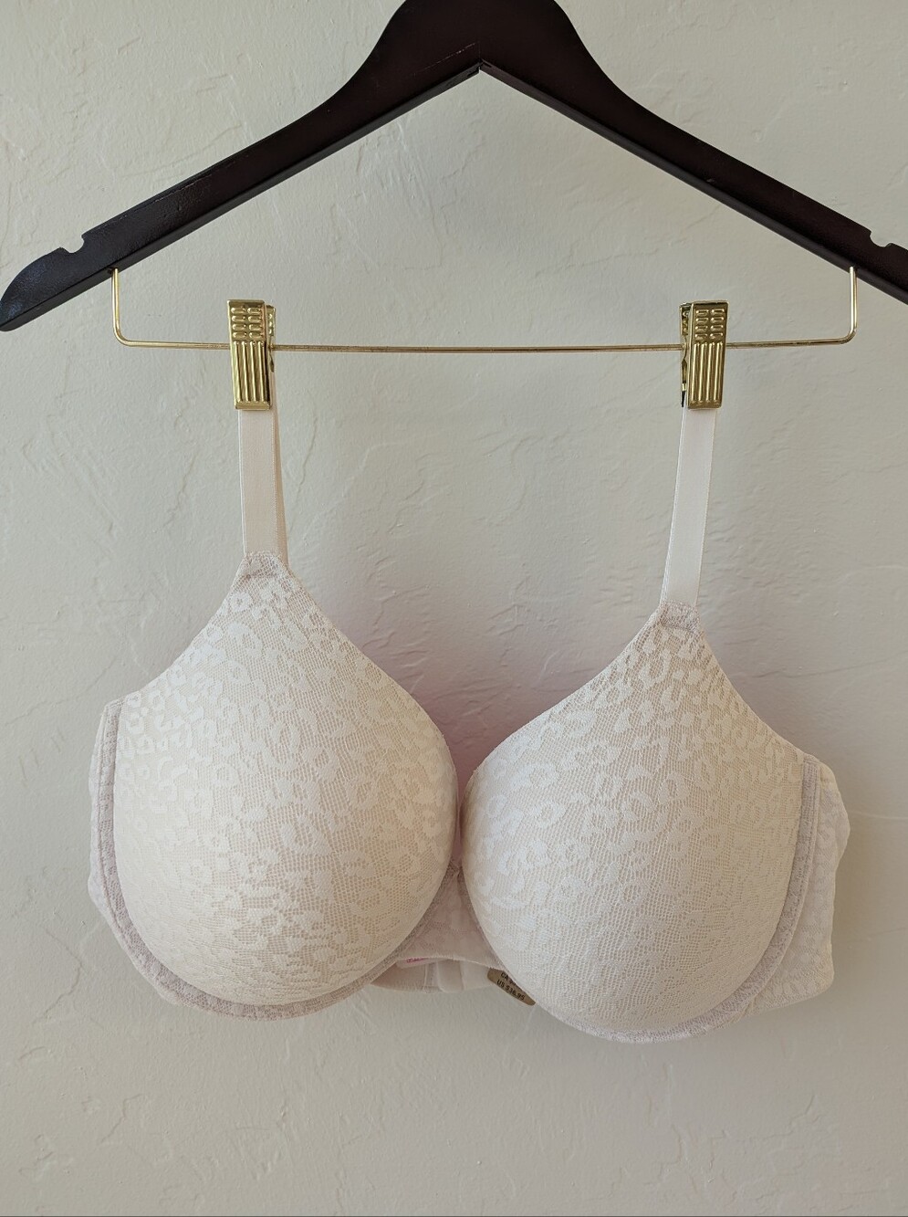 NWT PINK Victoria's Secret White Animal Print Wear Everywhere Push-up Bra 40DD